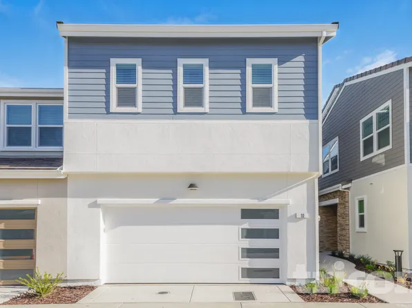 10 Adella Pl, Sacramento, CA 95832