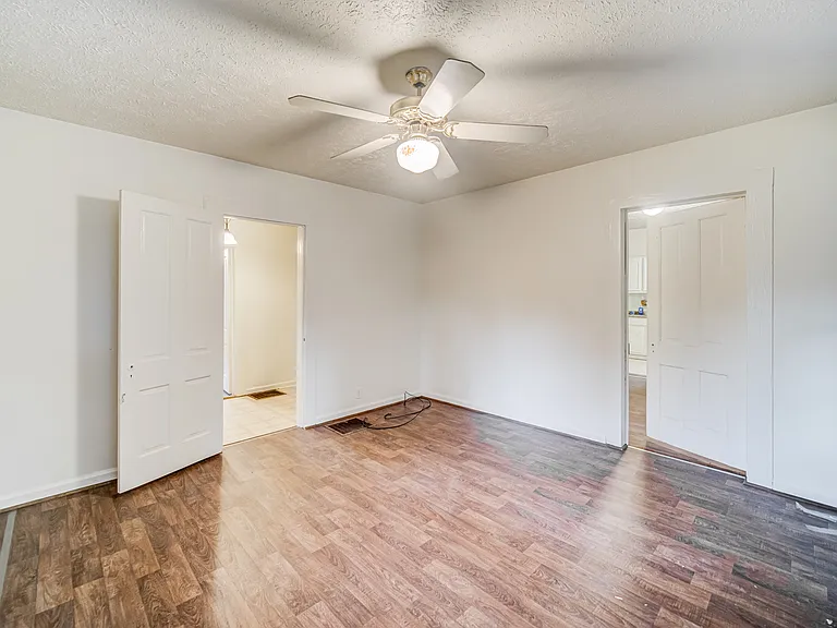 1290 Reavis Mountain Rd — Photo 40