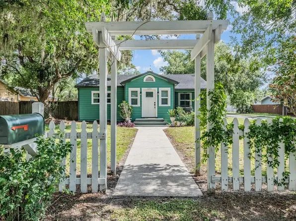 1201 E Hanna Ave, Tampa, FL 33604