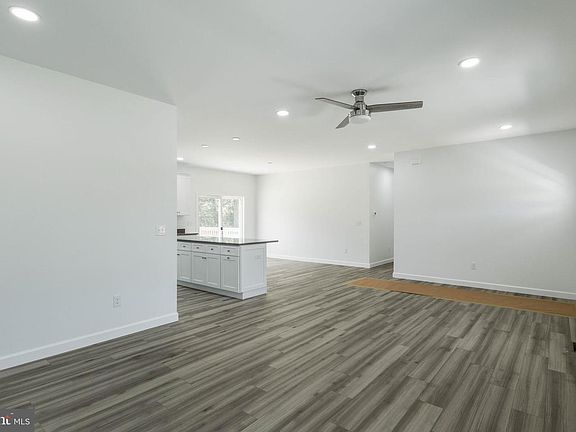 3rd image of 10717 Towers Ln