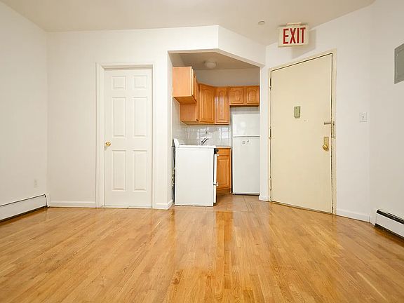 4th image of 186 Orchard St APT 3RN