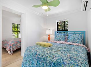 122 Roosevelt Pl, West Palm Beach, FL 33405