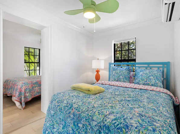 122 Roosevelt Place, West Palm Beach, FL 33405