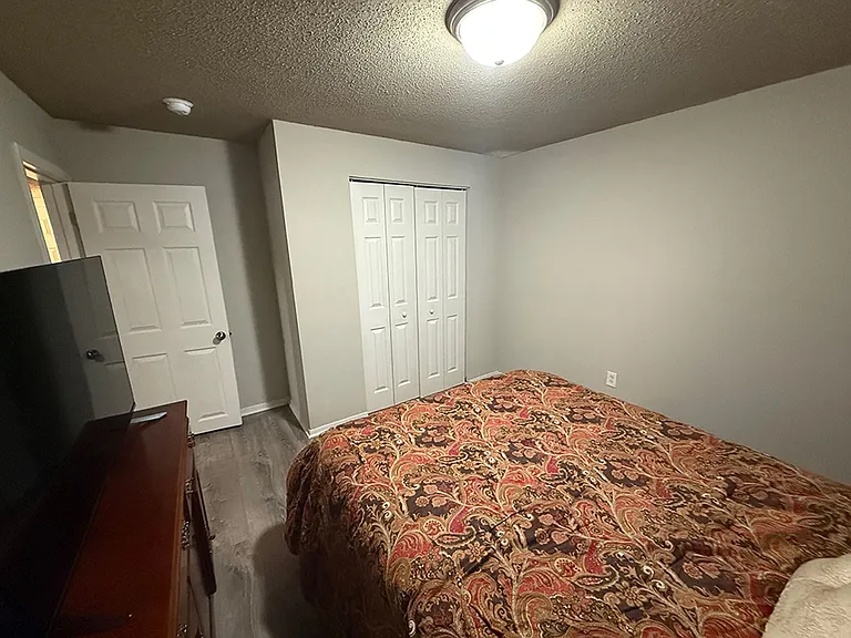 212 Wheaton Ct — Photo 20