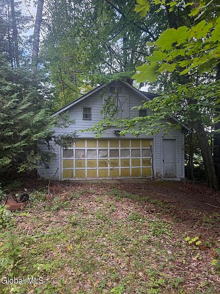 5th image of 2236 Black Point Road