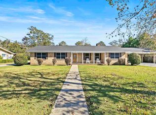19 Rollins Pl, Atmore, AL 36502
