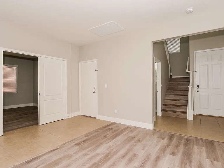9021 Norwood Creek Rd — Photo 7