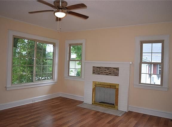 3rd image of 1331 N Main Ave