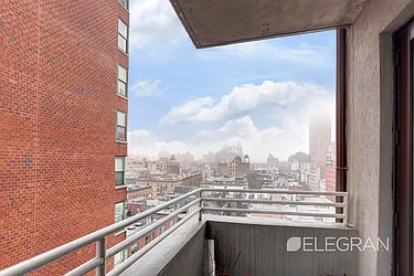 Rented by (Legacy) Elegran