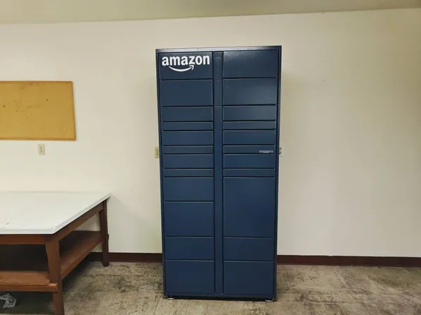 Cedarwood Villa Apartments, 727 SW Drumwood Ave #2, McMinnville, OR 97128