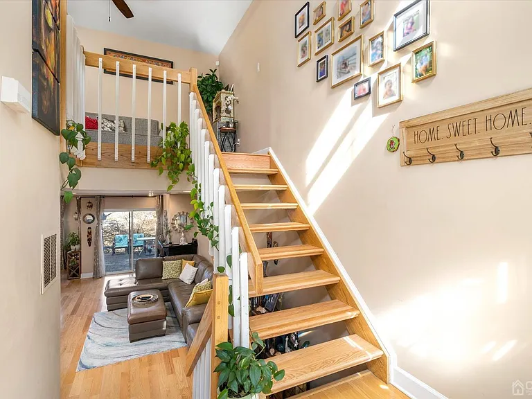 31D Chicopee Dr — Photo 2