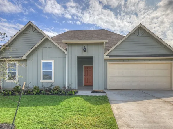 183 Stella Cv, Lockhart, TX 78644