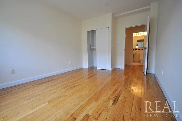 Rented by REAL New York | media 37