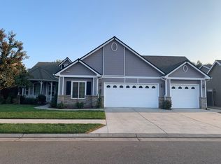 532 W Prescott Ave, Clovis, CA