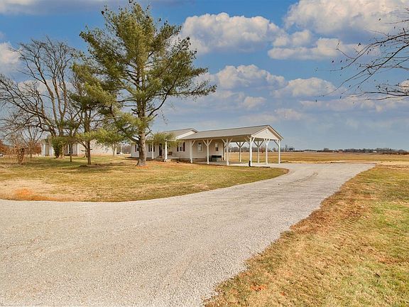 3rd image of 464 Skees Rd