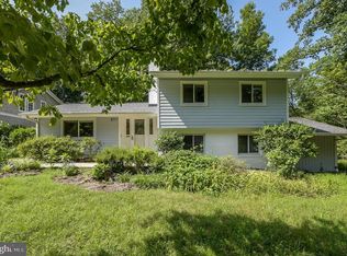 8717 Fallen Oak Dr, Bethesda, MD 20817