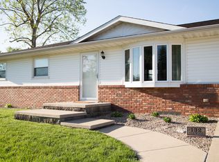 132 E Oakwood St, Morton, IL