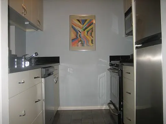 Sold by Real Direct | media 13