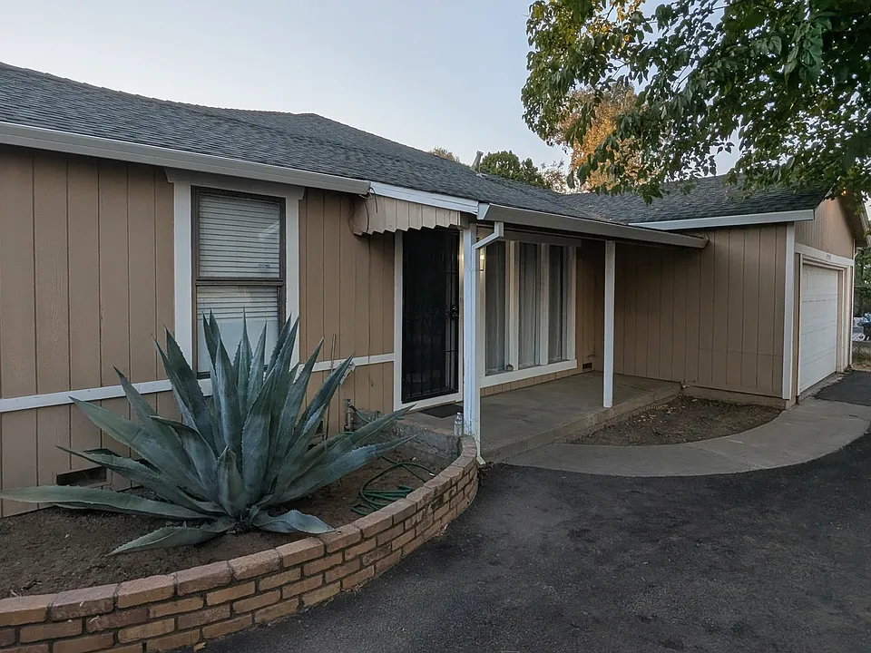4905 Raley Blvd