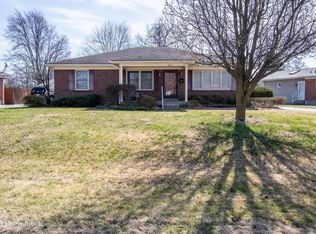 6117 Arlone Ct, Louisville, KY 40216