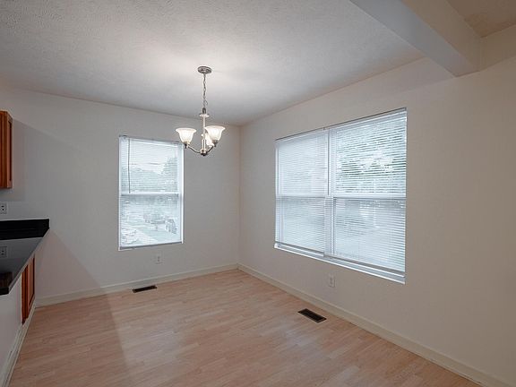 4th image of 1525 S 19th St #1