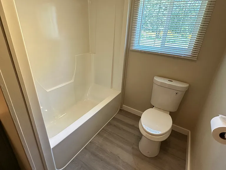 13016 Military Rd SE — Photo 27