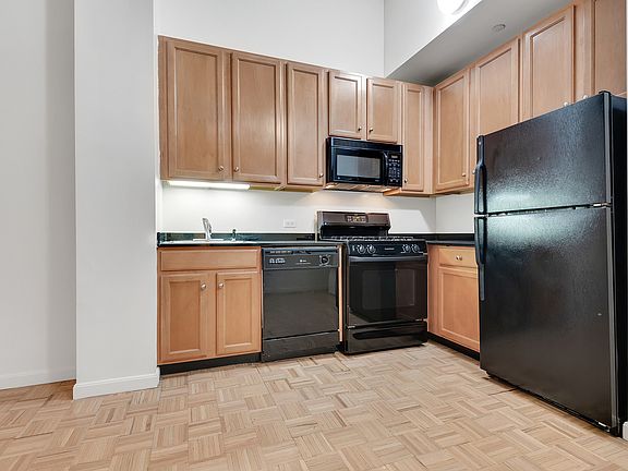 3rd image of 85 John St APT 4N