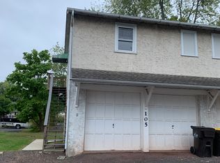 105 S School Ln, Telford, PA 18969