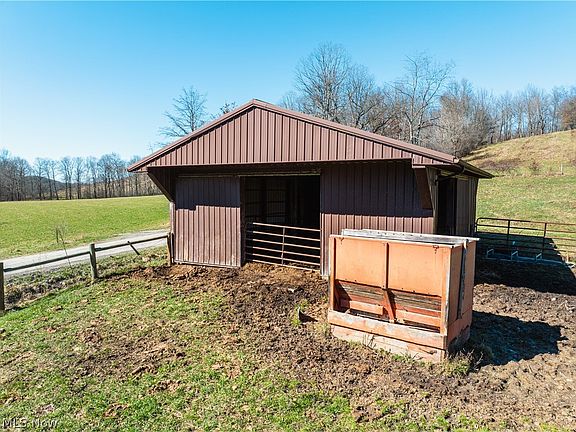 4th image of Eckley Rd