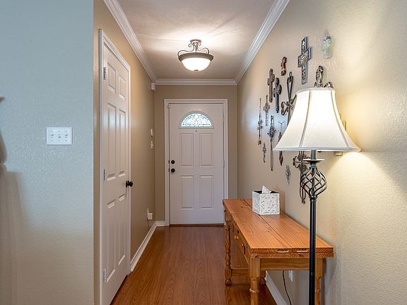 2nd image of 1111 Bracey Ct