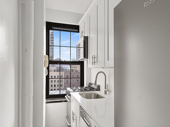 5th image of 1 University Pl APT 15J