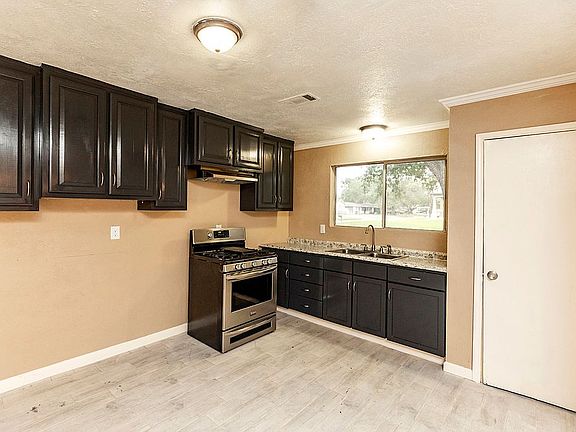 3rd image of 5235 Dawn Dr