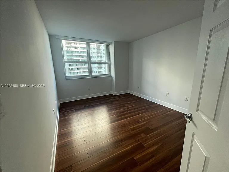 1155 Brickell Bay Dr #1102 — Photo 9