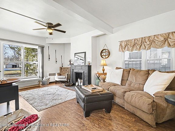 3rd image of 514 N Walnut St