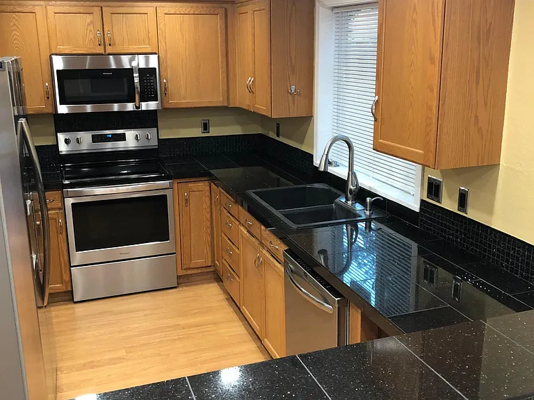 7203 NE 14th Ct — Photo 11