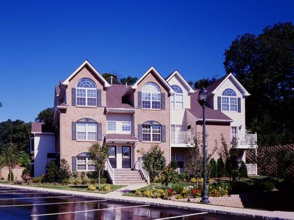 Fairfield Landmark At Port Jefferson Village | 1-66 Pinnacle Dr, Pt Jefferson, NY