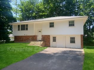 30 Cedar Ave, Sound Beach, NY 11789