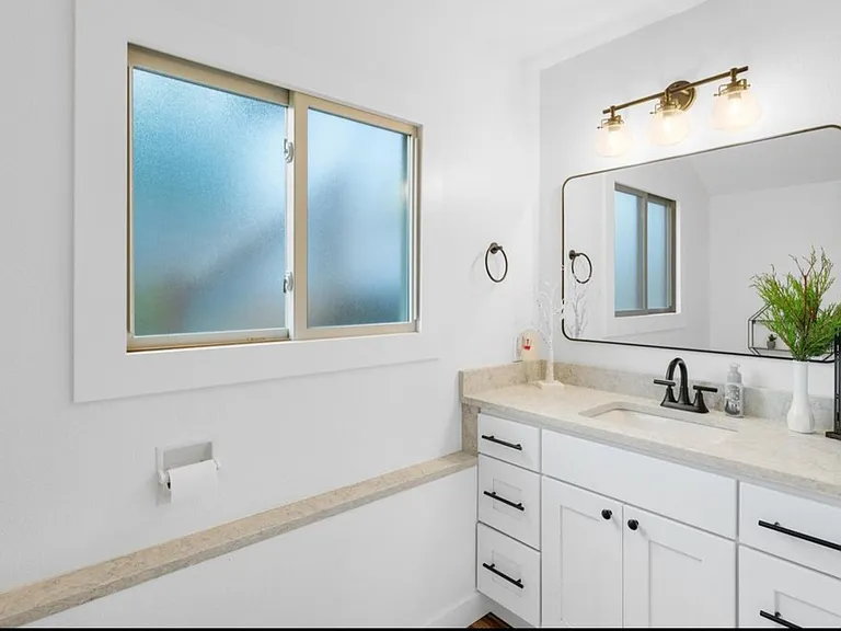 1315 SW Dorothy St — Photo 15