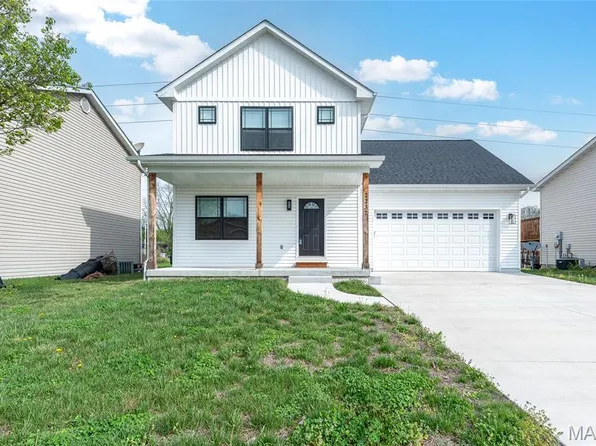 2237 Hunters Point Dr, Granite City, IL 62040