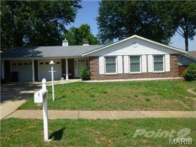 3849 Coachella Dr, Saint Louis, MO, 63125