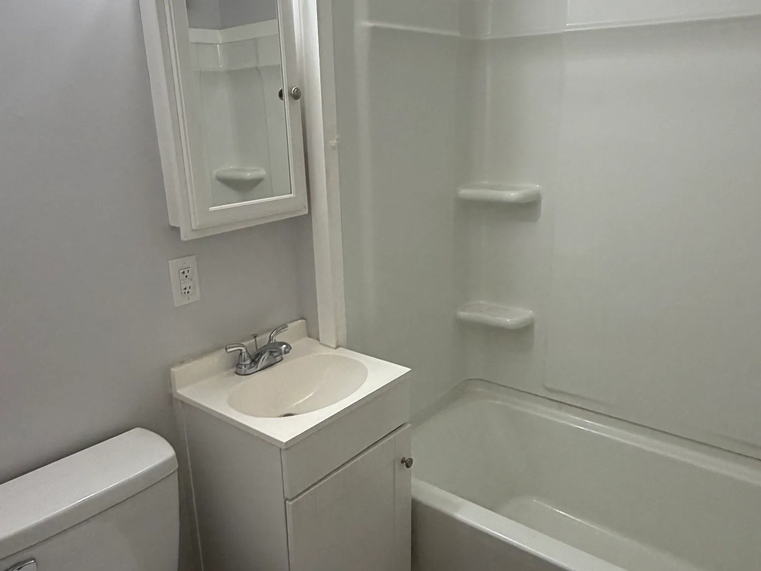 2 bed, 720 sqft, $1,100 — Photo 3
