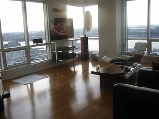 Rented by Douglas Elliman | media 27