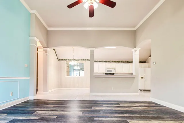 8017 Springmoss Dr — Photo 4