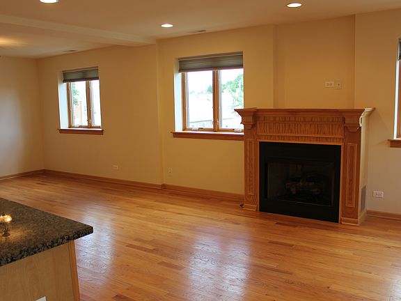Living/Dinning Rooms