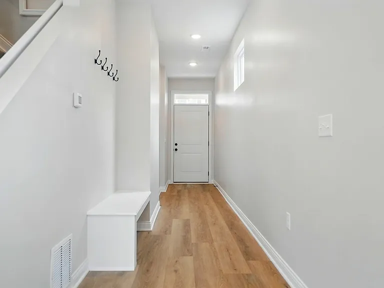 3178 Cobblestone Ln — Photo 3