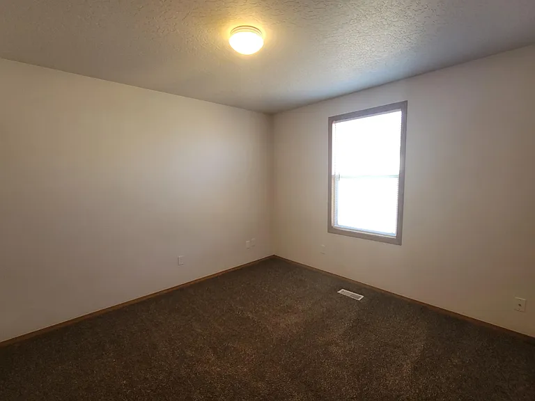 4001 Hickman St — Photo 9