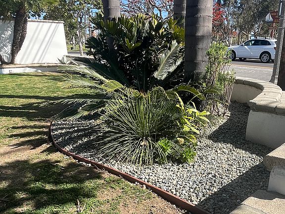 4th image of 350 Santiago Ave