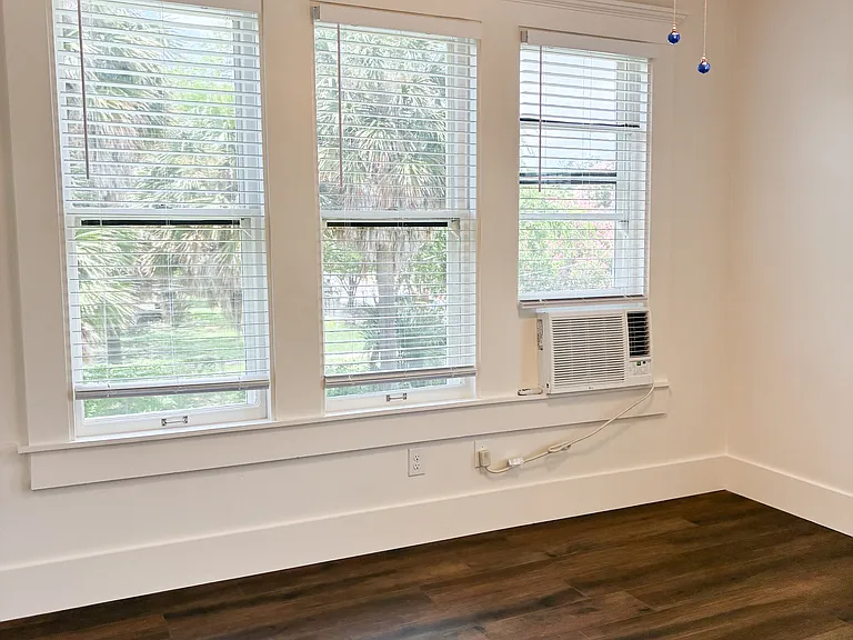 416 E Dewey Pl #5 — Photo 11