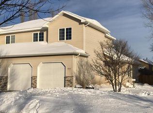 1621 Rider Rd, Grand Forks, ND 58201