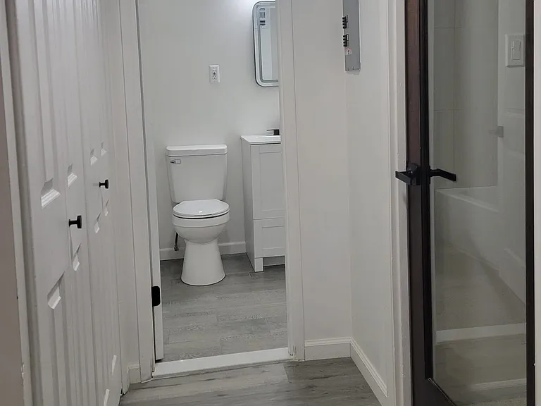 7172 Donnell Pl — Photo 23
